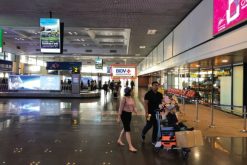 2 Màn hình LED Khu Vực Cách Ly Ga Đến - Sảnh A&B Nhà Ga T1