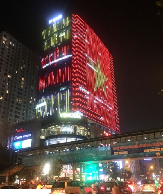 3 led toa nha tnr