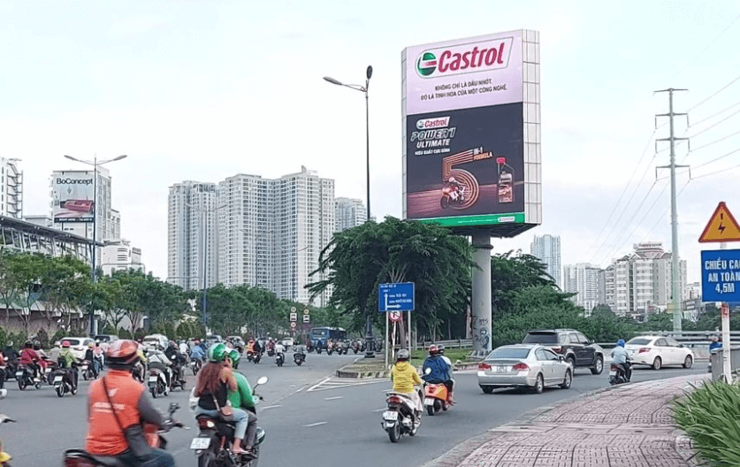 man-hinh-chan-cau-sai-gon Quảng cáo màn hình LED chân cầu Sài Gòn